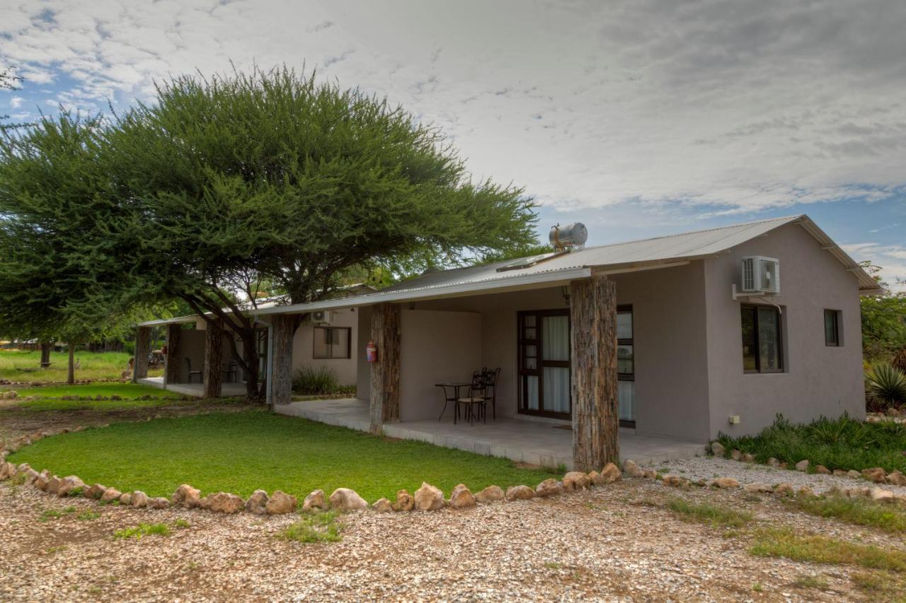 Khoi-Khoi Guesthouse Otavi Kültér fotó