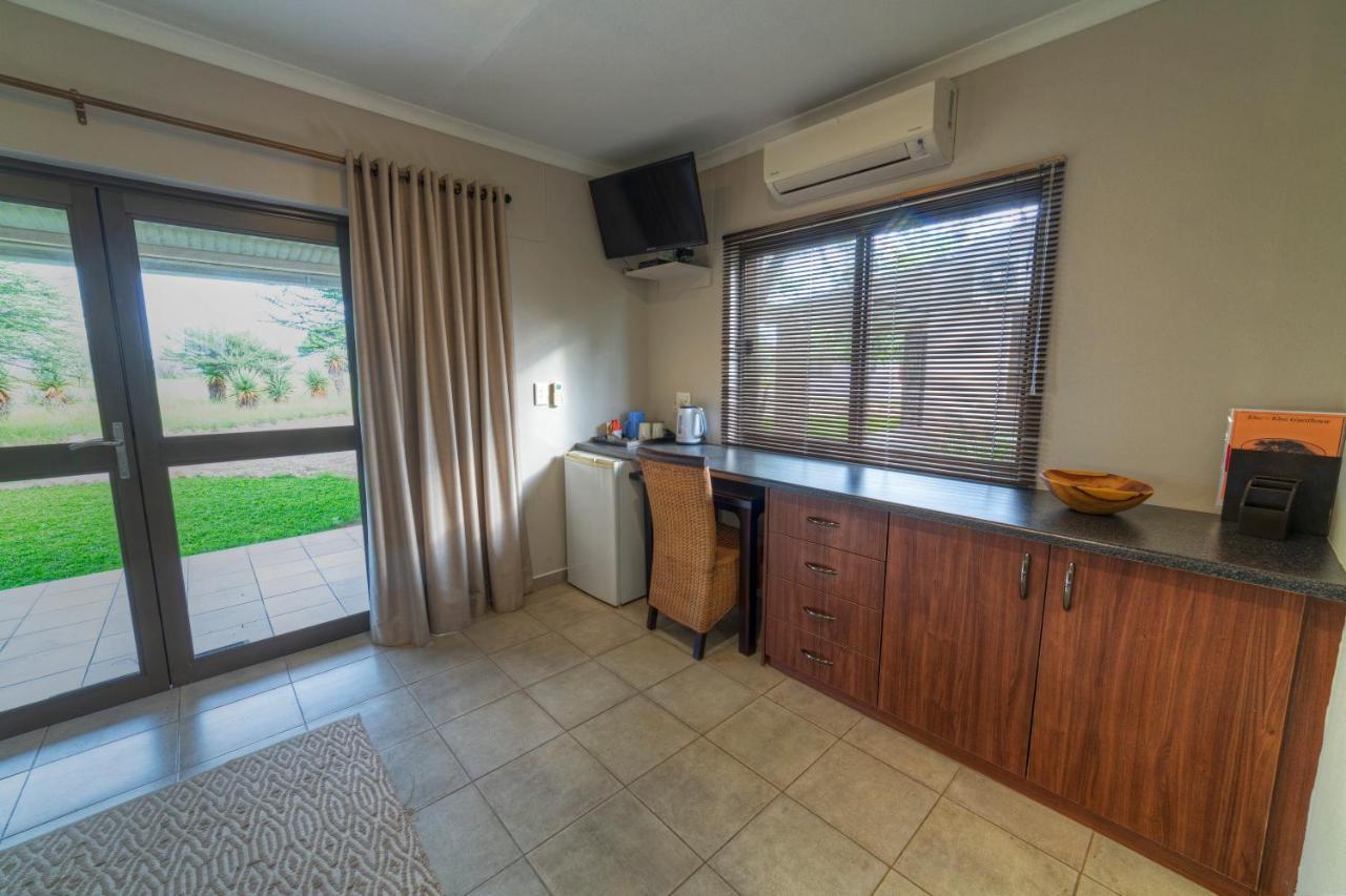 Khoi-Khoi Guesthouse Otavi Kültér fotó